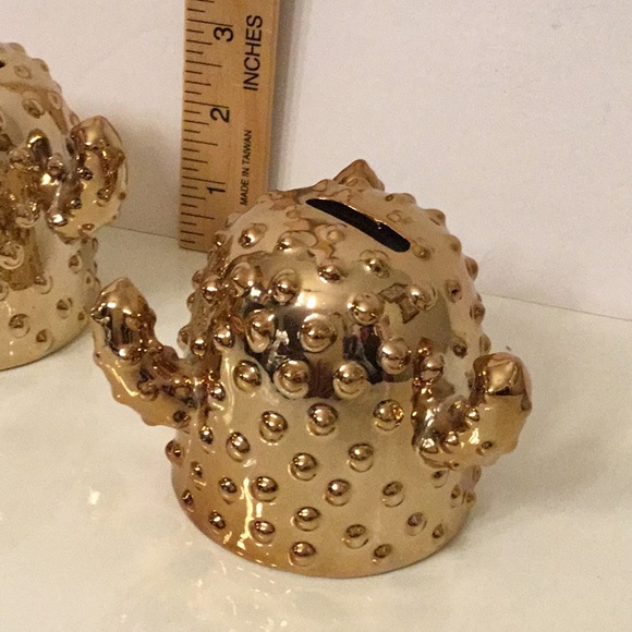 Pier 1 set of cactus banks - Picture 3 of 6